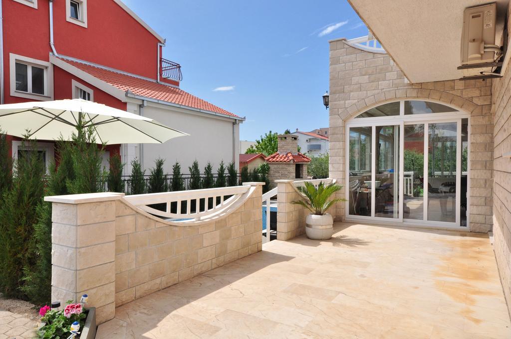 Apartment House Jerko Kastela Exterior photo