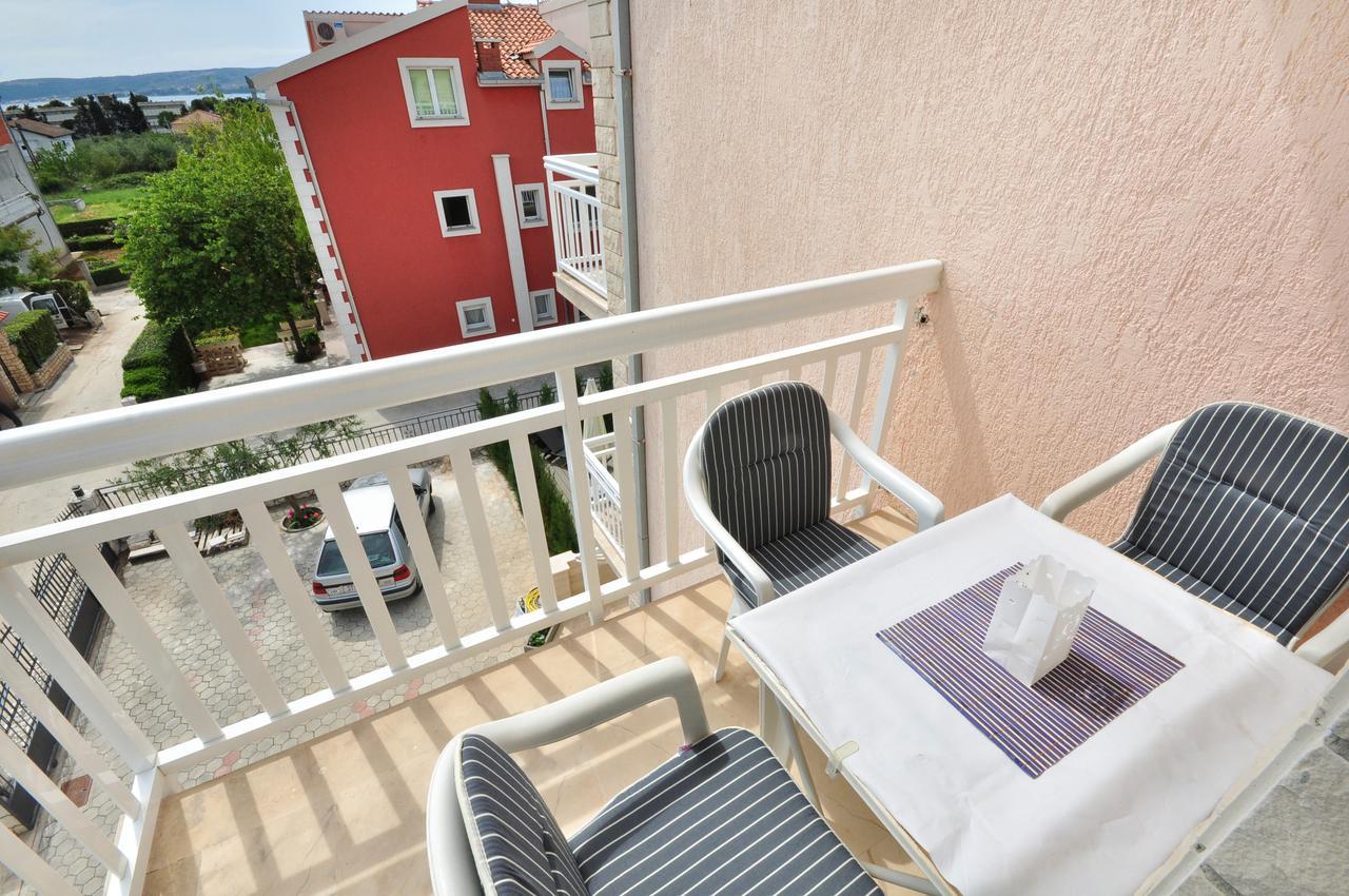Apartment House Jerko Kastela Exterior photo